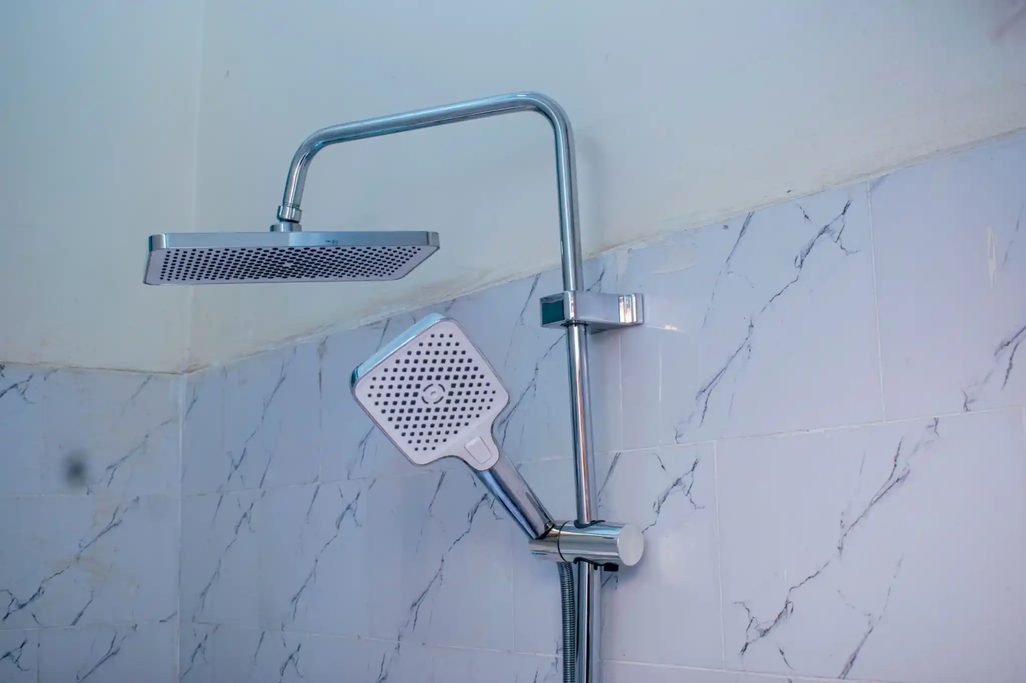 Douches des chambres classique de l'hôtel Glodi VIP